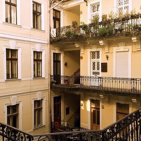 Nadi's - Heart Of Apartment