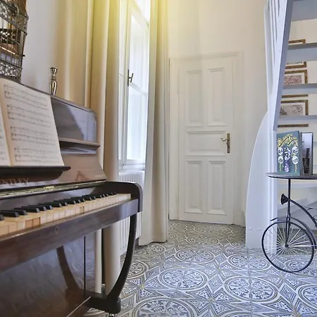 Apartament Nadi's - Heart Of *